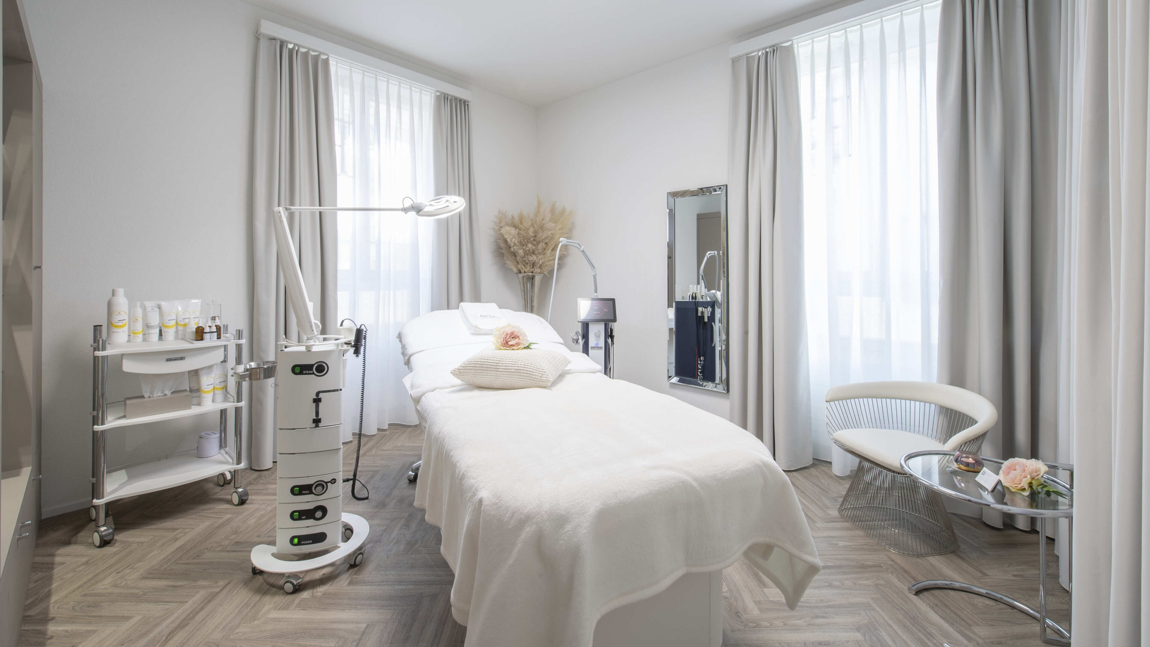 Architekturbüro, Innenarchitektur - Daniel Huber Architektur & Design - Beauty Kosmetik - FineSkin 9