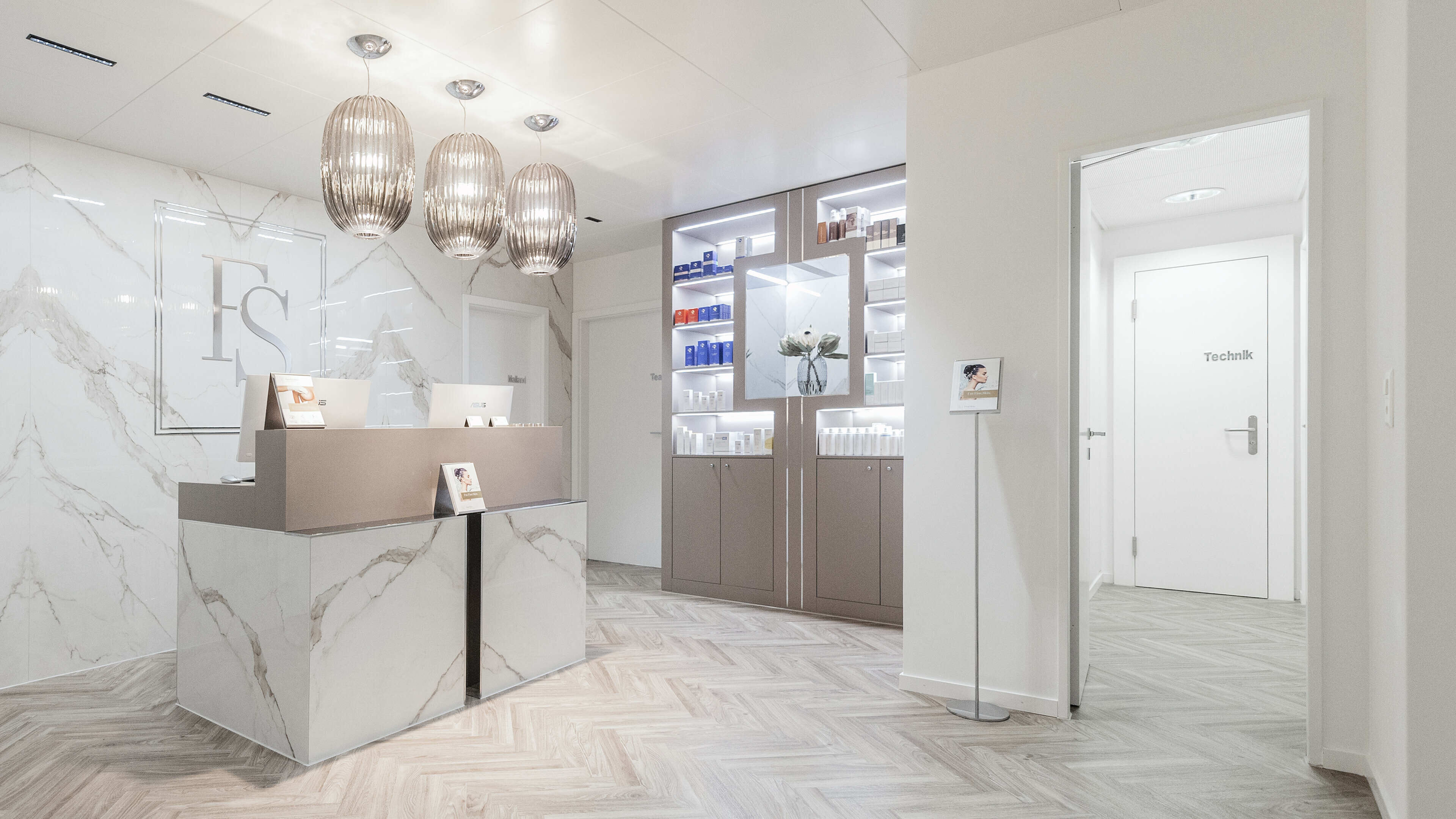 FS web018Architekturbüro, Innenarchitektur - Daniel Huber Architektur & Design - Beauty Kosmetik - FineSkin 7