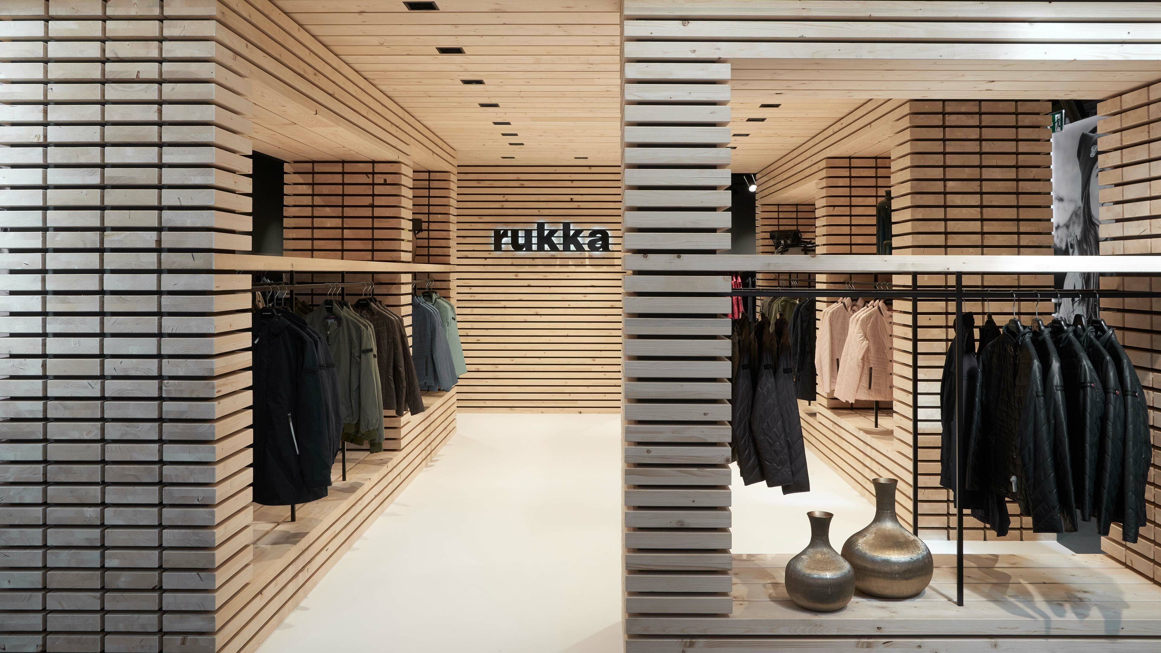 Daniel Huber Architektur & Design- Shop Design - Outdoorbekleidung - Rukka 12